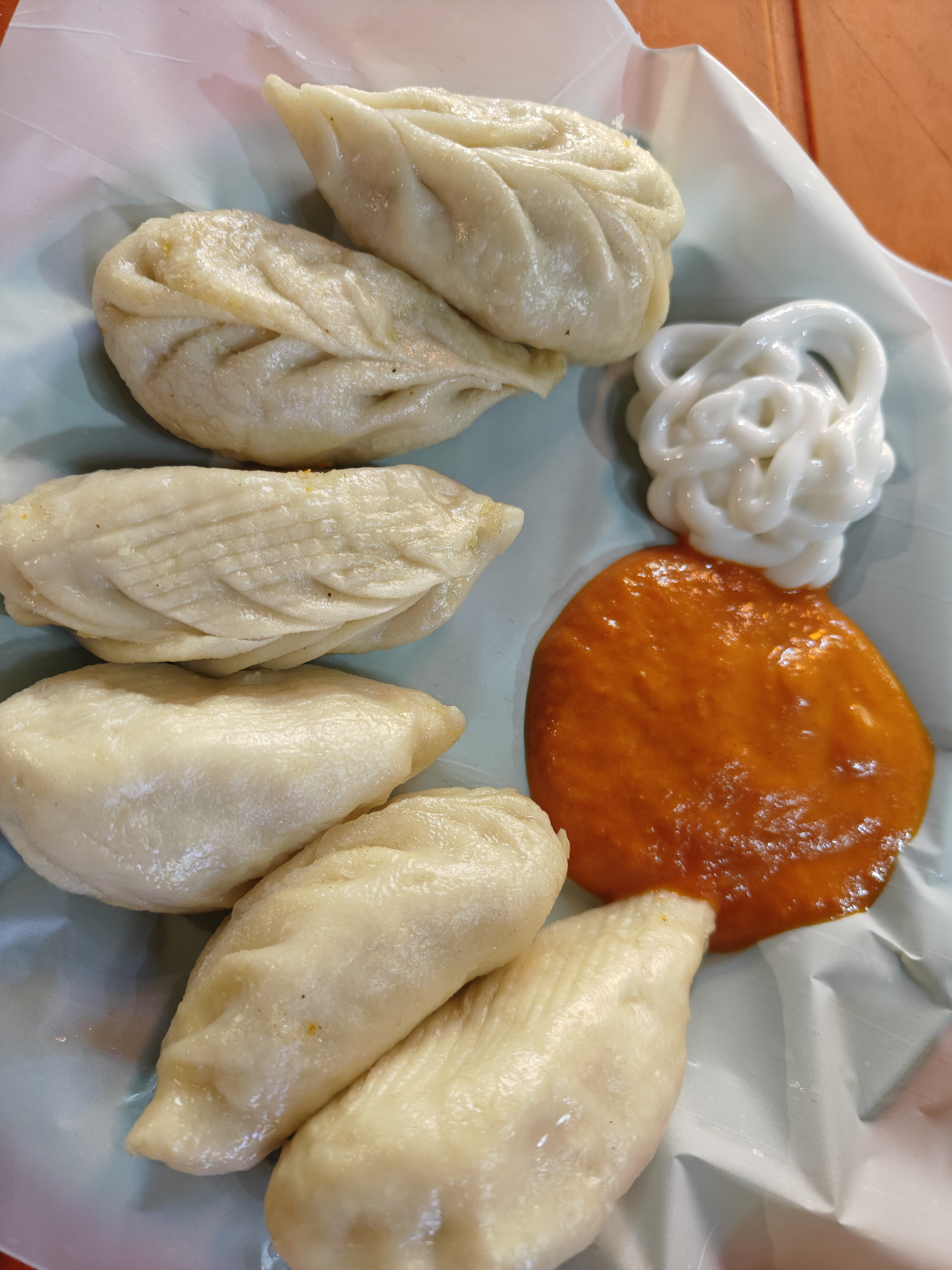 Momos